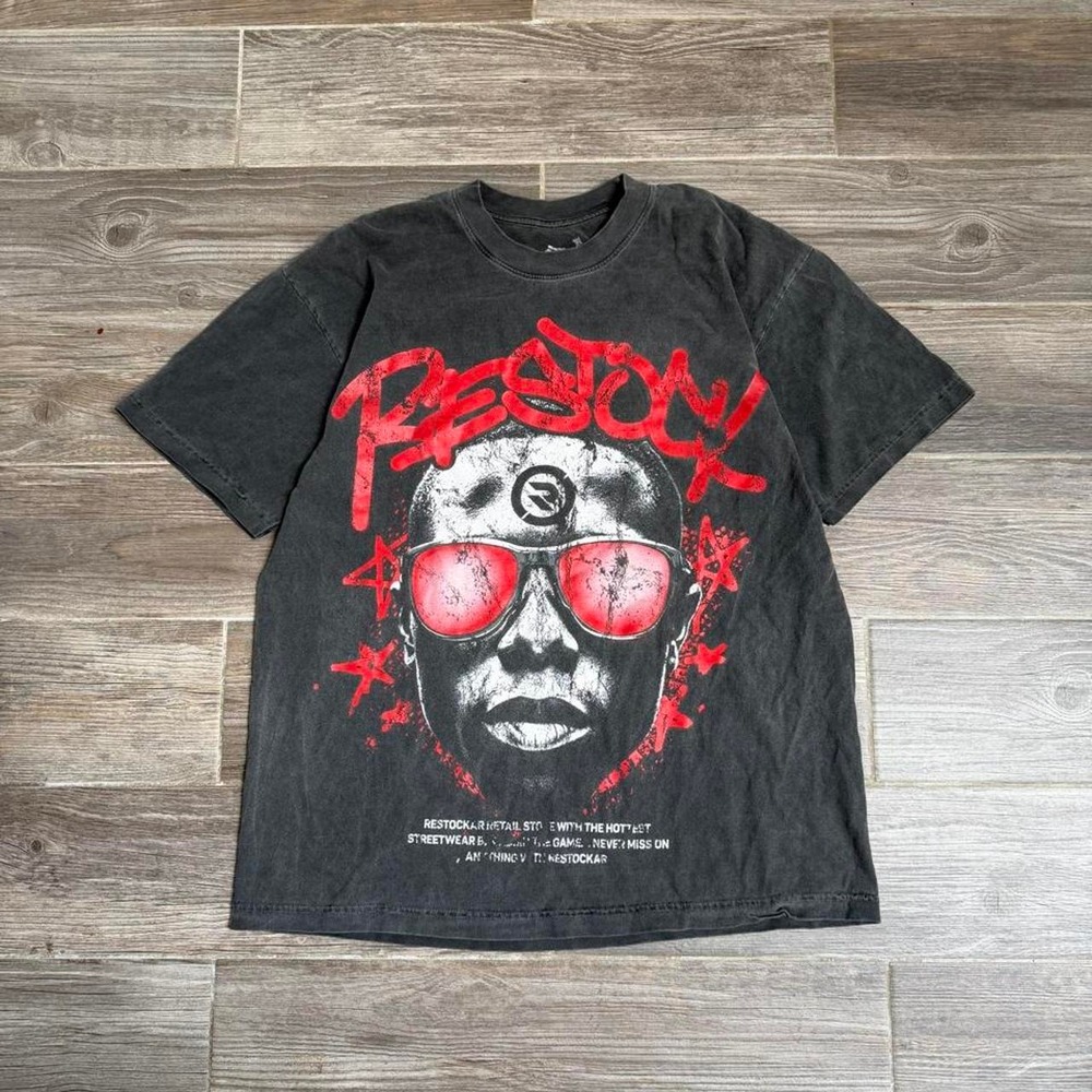 Restock hellstar type graphic tee size L